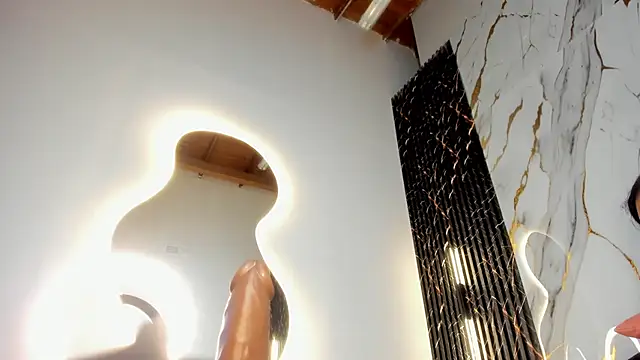 Snapshot of ebony_hot1 chatting on 7, 11, 2025 ebony hot1 online show from 7, 11, 2025