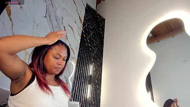 Snapshot of ebony_hot1 chatting on 7, 4, 2026 ebony hot1 online show from 7, 4, 2026