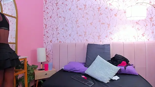 amber-hill online show from 1, 10, 2025