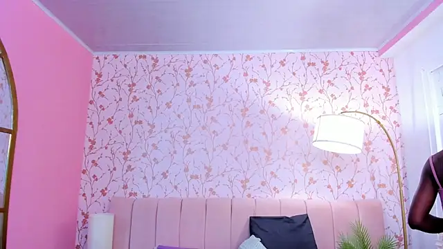 amber-hill online show from 6, 10, 2025