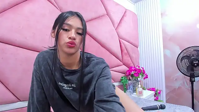 Mariana Prin online show from 3, 2, 2026