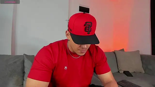 lucasanto  online show from 22, 12, 2024