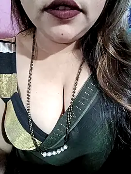 Snapshot of Beautyy38 chatting on 2, 2, 2026 Beautyy38 online show from 2, 2, 2026