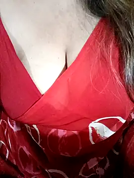 Snapshot of Beautyy38 chatting on 17, 2, 2026 Beautyy38 online show from 17, 2, 2026