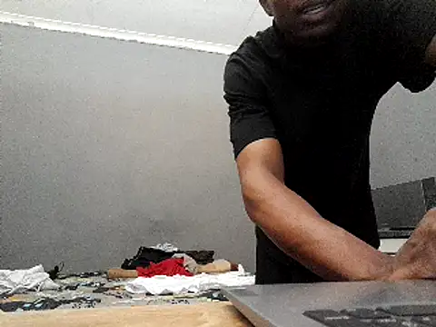 Snapshot of Amazea24 chatting on 12, 2, 2025 Amazea24 online show from 12, 2, 2025