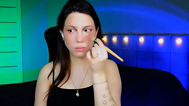 Stacy Gonzales  online show from 3, 12, 2024