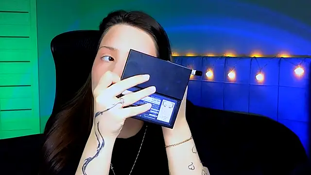 Stacy Gonzales  online show from 5, 12, 2024