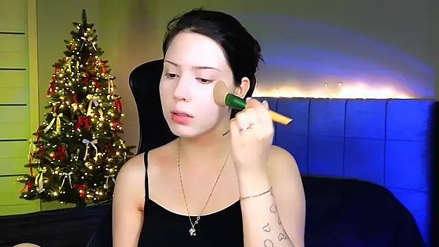 Stacy Gonzales  online show from 28, 1, 2025