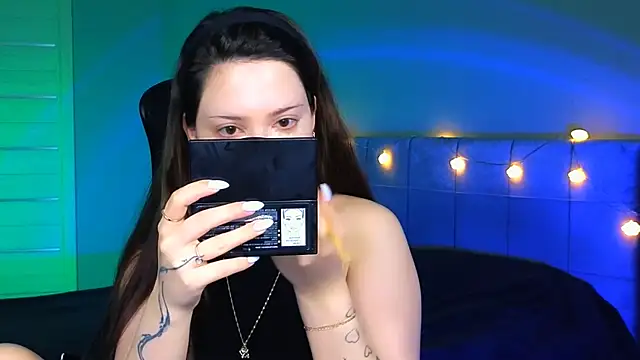 Stacy Gonzales  online show from 23, 3, 2025