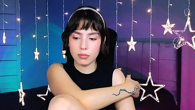 Stacy Gonzales  online show from 7, 11, 2025