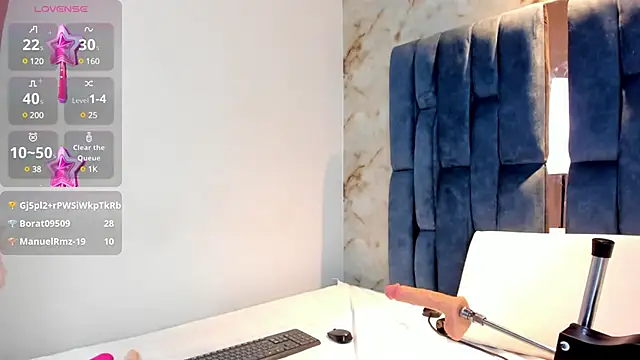 Snapshot of RoseTaylor__ chatting on 15, 12, 2024 RoseTaylor online show from 15, 12, 2024