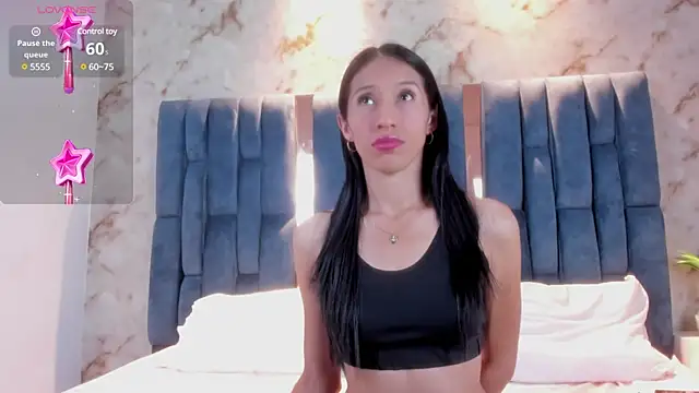 Snapshot of RoseTaylor__ chatting on 21, 1, 2025 RoseTaylor online show from 21, 1, 2025