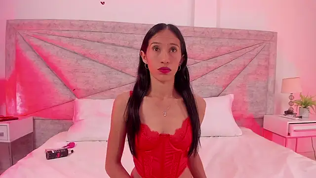 Snapshot of RoseTaylor__ chatting on 2, 2, 2025 RoseTaylor online show from 2, 2, 2025