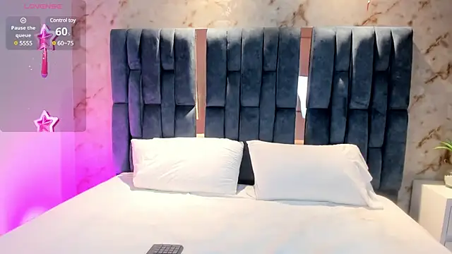 Snapshot of RoseTaylor__ chatting on 12, 2, 2025 RoseTaylor online show from 12, 2, 2025