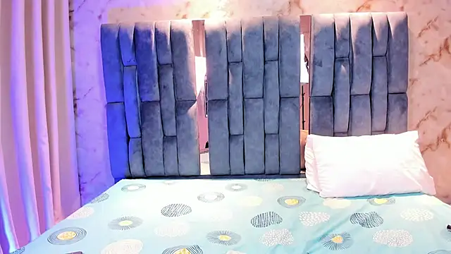 Snapshot of RoseTaylor__ chatting on 1, 3, 2026 RoseTaylor online show from 1, 3, 2026