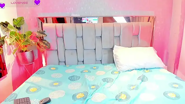 RoseTaylor   online show from 27, 3, 2026