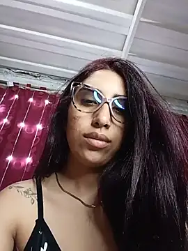 ifeelverywet andhot online show from 14, 7, 2026