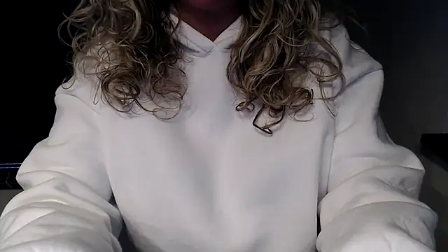 JenniLowen online show from 25, 2, 2025