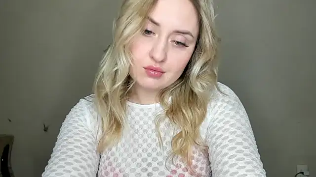 Snapshot of KennaJamess8 chatting on 7, 2, 2025 KennaJamess8 online show from 7, 2, 2025