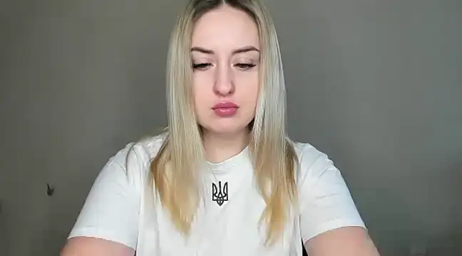 Snapshot of KennaJamess8 chatting on 24, 2, 2025 KennaJamess8 online show from 24, 2, 2025