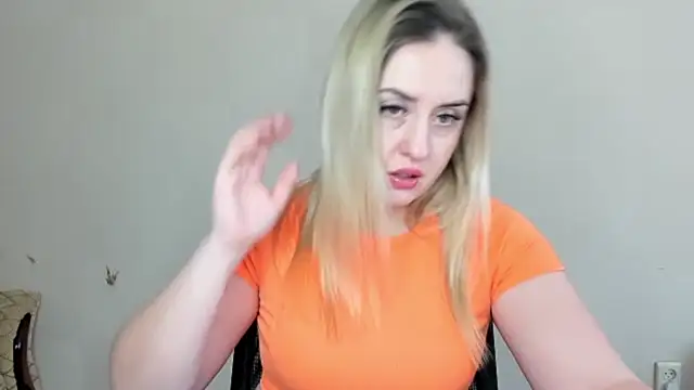 Snapshot of KennaJamess8 chatting on 26, 2, 2025 KennaJamess8 online show from 26, 2, 2025