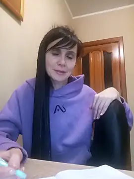 Francenia lolis online show from 17, 11, 2025