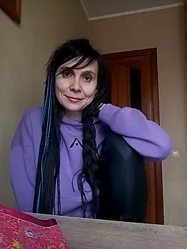 Francenia lolis online show from 3, 12, 2025