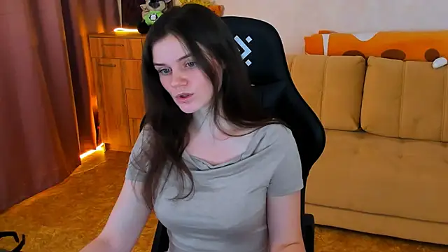 Lora Cain online show from 7, 12, 2024