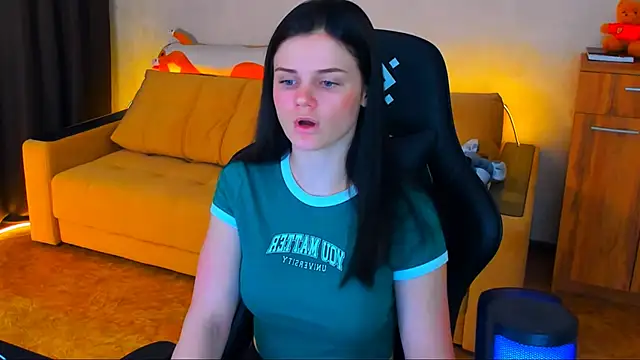 Lora Cain online show from 15, 1, 2025