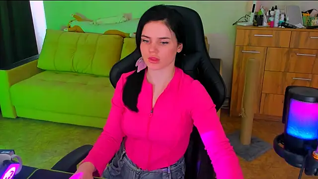 Lora Cain online show from 10, 3, 2025