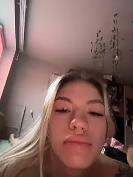 Snapshot of -Sexy_Barbie- chatting on 10, 11, 2025 -Sexy Barbie- online show from 10, 11, 2025