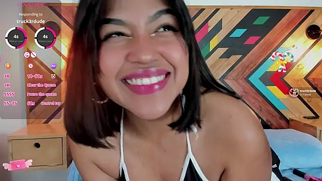 Snapshot of NaiirobiSwan chatting on 8, 11, 2025 NaiirobiSwan online show from 8, 11, 2025