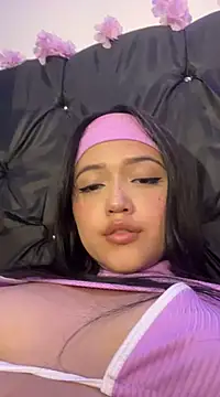 Snapshot of alisson_carolina73 chatting on 4, 2, 2025 alisson carolina73 online show from 4, 2, 2025