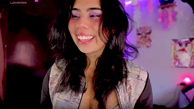 Snapshot of kiki_cavilll chatting on 1, 2, 2025 kiki cavilll online show from 1, 2, 2025