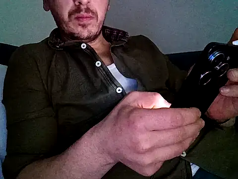 keremcim online show from 6, 4, 2026