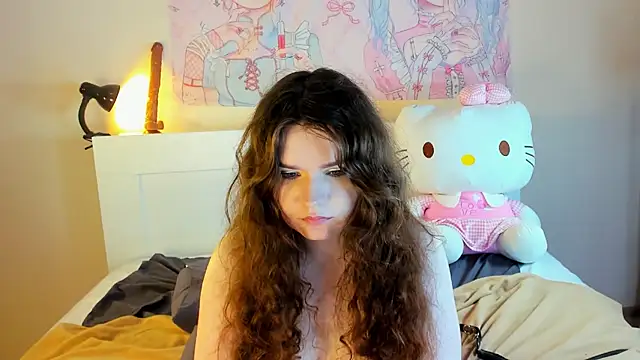 kuraii1  online show from 2, 12, 2024