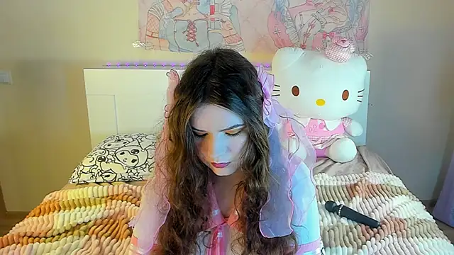 kuraii1  online show from 9, 3, 2025