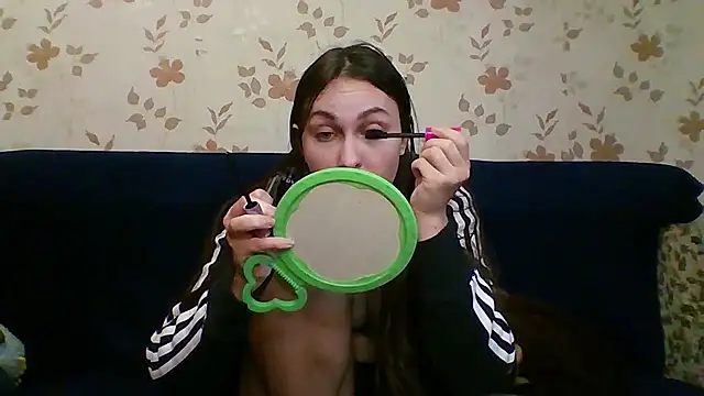 Snapshot of catt_kat chatting on 8, 10, 2025 catt kat online show from 8, 10, 2025