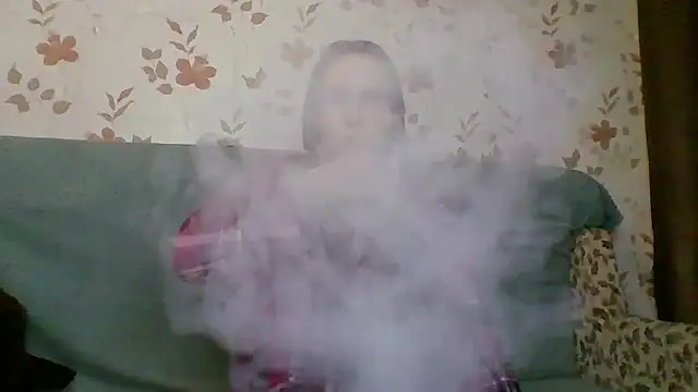 Snapshot of catt_kat chatting on 22, 10, 2025 catt kat online show from 22, 10, 2025
