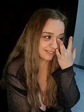 cansuozell online show from 25, 10, 2025