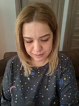 Snapshot of cansuozell chatting on 8, 5, 2026 cansuozell online show from 8, 5, 2026