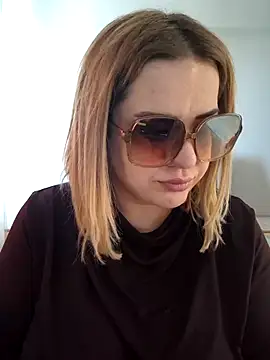 Snapshot of cansuozell chatting on 1, 6, 2026 cansuozell online show from 1, 6, 2026