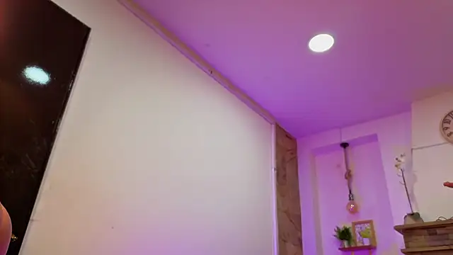 dulce celeste15 online show from 11, 1, 2026