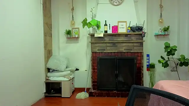 dulce celeste15 online show from 15, 4, 2026