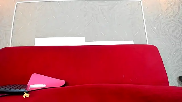 Snapshot of KOURTNEY-- chatting on 11, 3, 2026 KOURTNEY-- online show from 11, 3, 2026