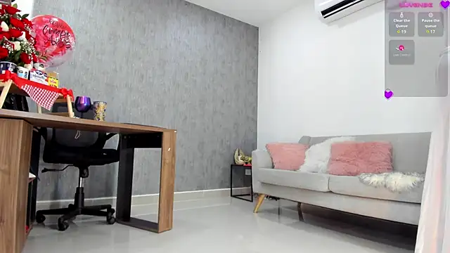 Ella Pride1 online show from 21, 2, 2025