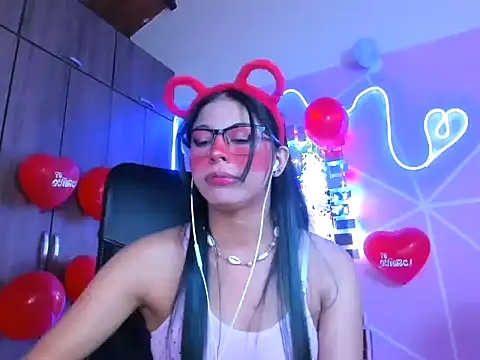  ALLYSON18  online show from 16, 2, 2025