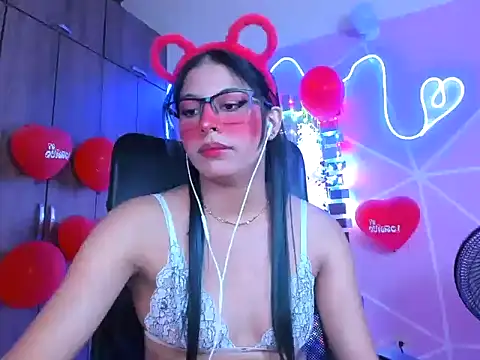  ALLYSON18  online show from 17, 2, 2025