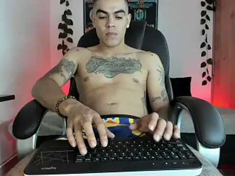 Snapshot of mikee_scooth chatting on 22, 3, 2025 mikee scooth online show from 22, 3, 2025