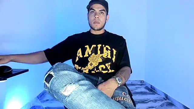 mikee scooth online show from 11, 11, 2025